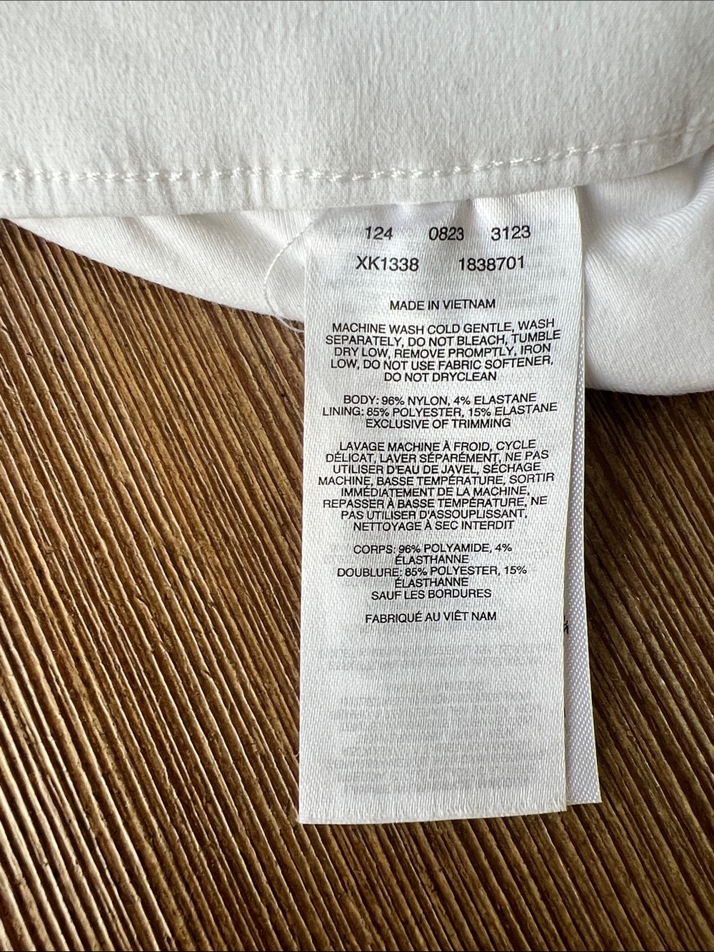 Columbia Omni-Shield White Skort - Picture 7 of 8